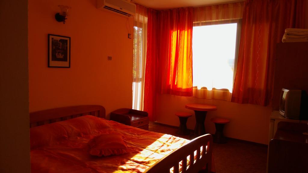 Stefan Family Hotel Kranevo Rum bild